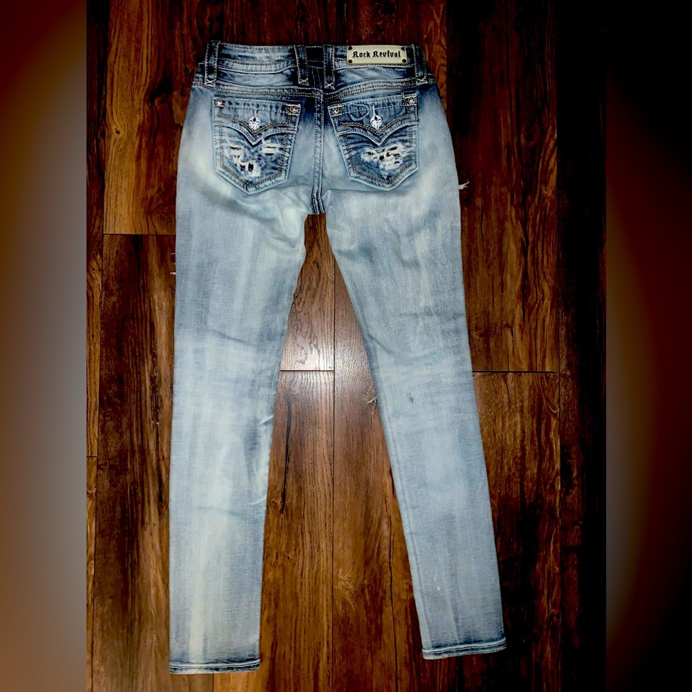 Rock Revival Arda Skinny Destroyed Size 27 x 32 Jeans.